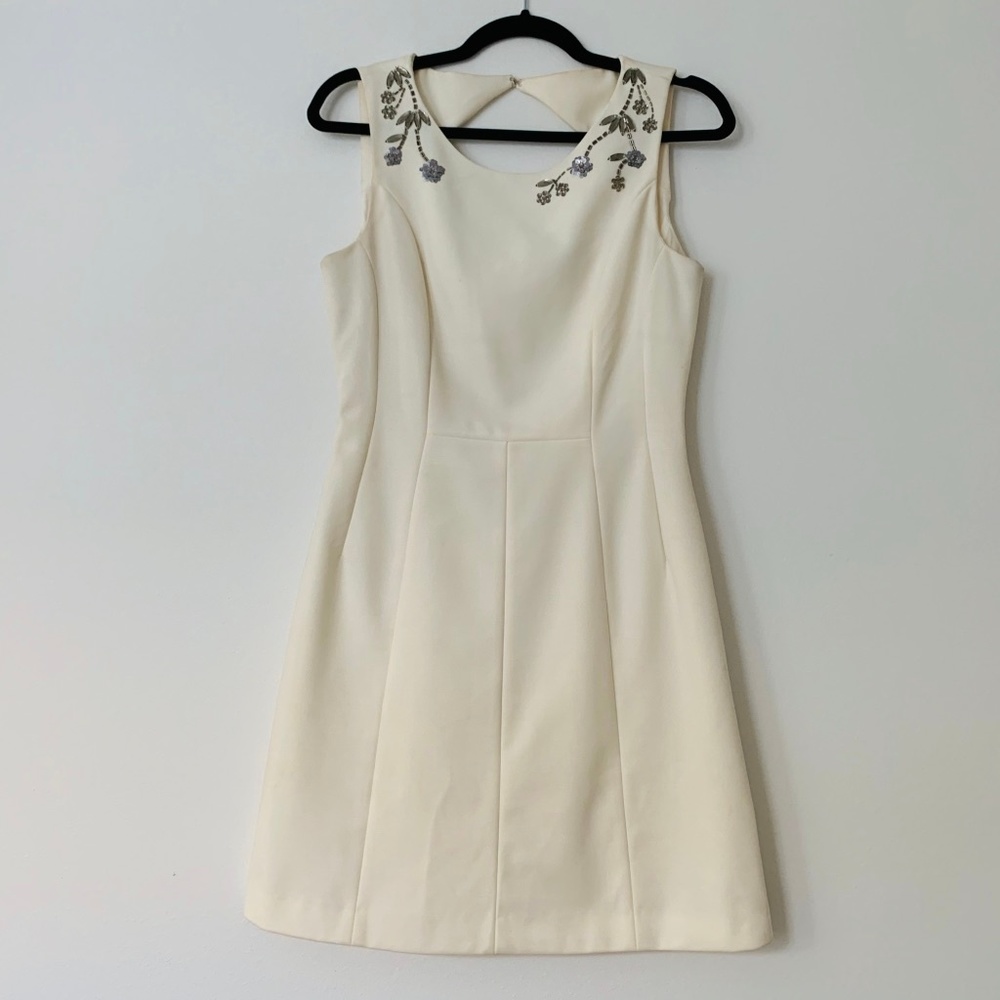 White Sleeveless Cocktail Dress